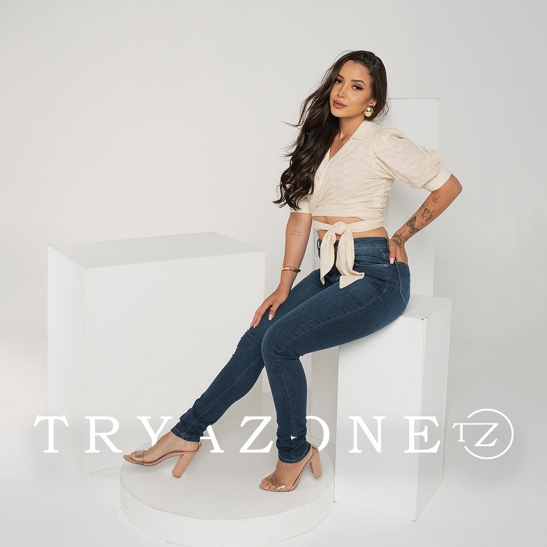 Get the look Calça com muito power para vestir perfeito. Compre no atacado! #tryazone